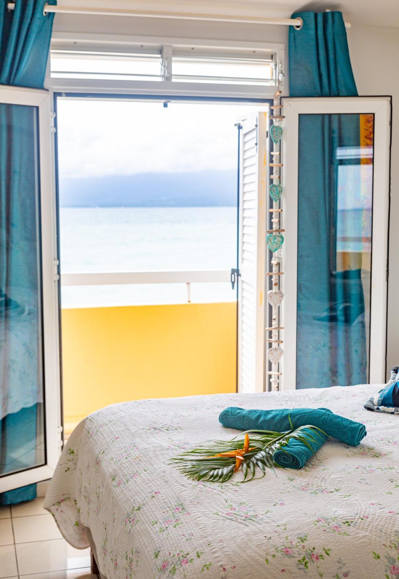 La Perle Fleur D'Epee Apartment เลอโกซิเยร์ ภายนอก รูปภาพ